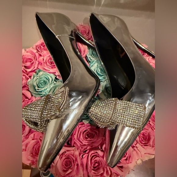 Crome silver pointed pumps with crystal knot details ✨✨✨✨✨ - Picture 3 of 4